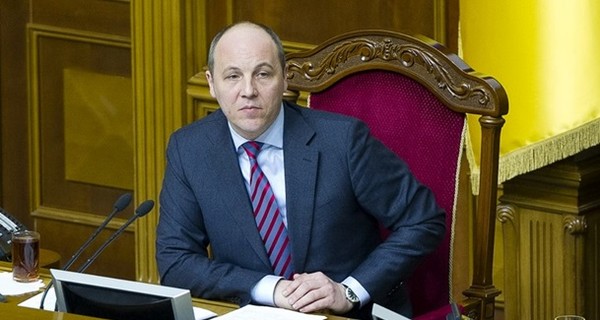 Парубий рассказал о концентрации сил противника у Стаханова и Донецка