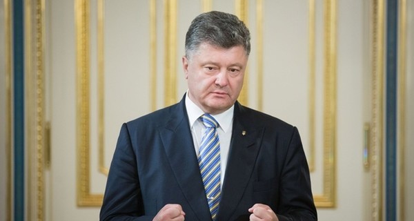 Порошенко вновь попросил поставить оружие Украине