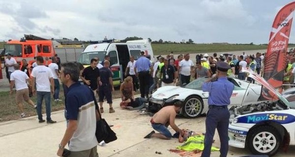 На Мальте Порше врезался в толпу, сбив 26 человек