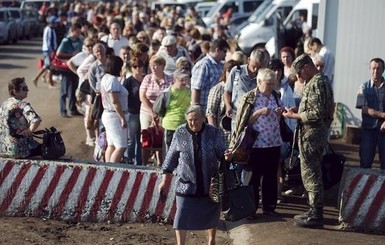 Перемирие в зоне АТО: стоит ли ждать отмены пропусков и послабления продуктовой блокады