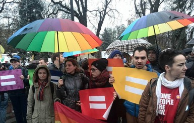 Под Радой сразу три митинга за безвизовый режим:  