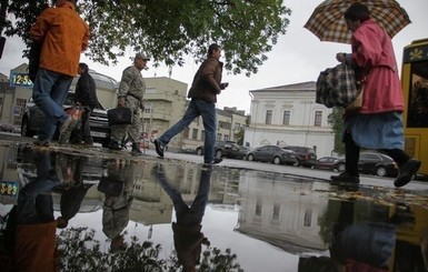 В воскресенье, 15 ноября, дожди пройдут на востоке, западе и севере