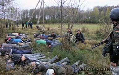 На Волынь за янтарем приехало полтысячи старателей