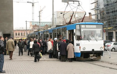 Запорожские карманники выбирают женщин и подростков