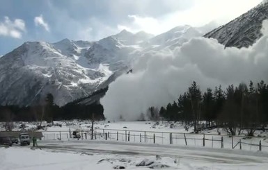 В Карпатах – лавины, во Львове - дожди