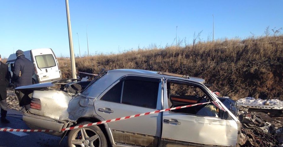 Под Харьковом в ДТП разбился полицейский