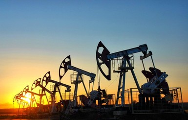 Цены на нефть Brent вновь упали ниже 28 долларов