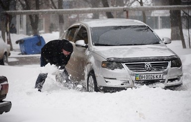 Синоптики объявили штормовое предупреждение в Украине