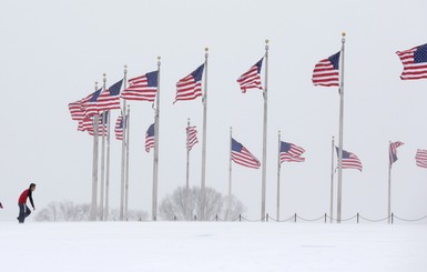 В США в результате снежной бури погибли 18 человек 