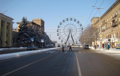 В Запорожье памятник Ленина заменят колесом обозрения?