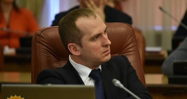 Министр Павленко все-таки написал заявление об отставке