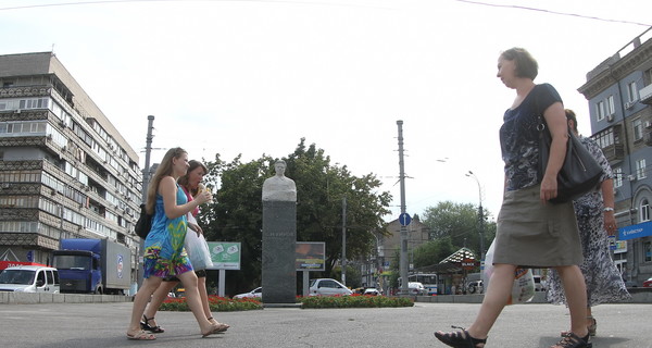 В Днепропетровске хотят демонтировать бюсты Калинина и Кирова