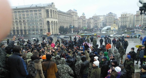 На киевском Майдане подрались активисты