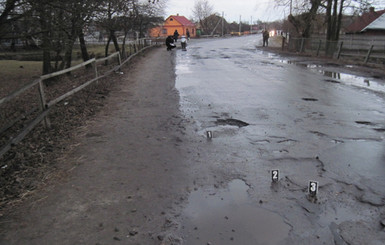 В Ровенской области пьяный водитель сбил семилетнего школьника на обочине