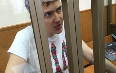 Украинские врачи уехали из России, не обследовав Савченко