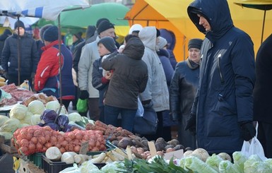 В Киеве под открытым небом будут торговать недорогими продуктами