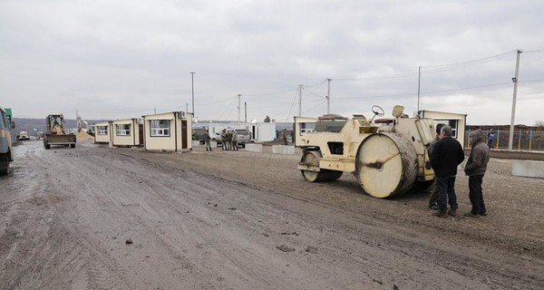 В Луганской области открылся первый автомобильный пункт пропуска