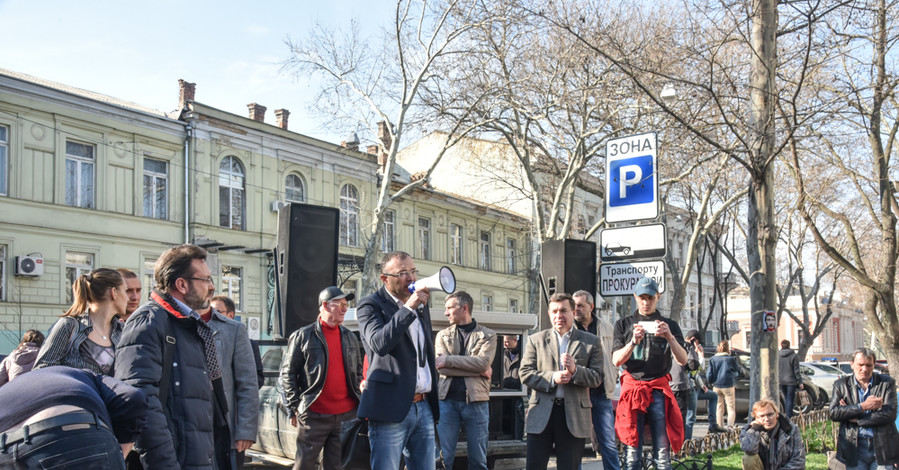 В Одессе угрожают перекрыть трассу Одесса-Киев