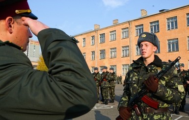 Солдаты-срочники пройдут службу вне зоны АТО