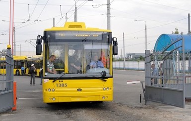 В Киеве пассажиры без билетов избили контролеров 