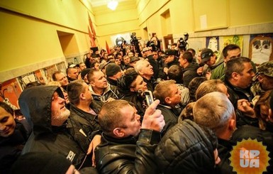 Беспорядки в КГГА: полиция задержала более 50 человек