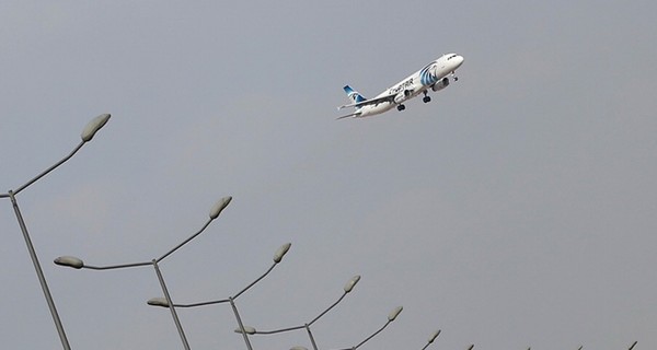 США: снимки со спутников  не зафиксировали взрыва на борту пропавшего A320