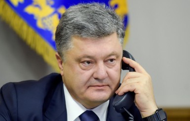 Порошенко попросил Меркель и Олланда ускорить предоставление безвизового режима