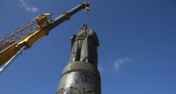 В Днепропетровской области завершили декоммунизацию