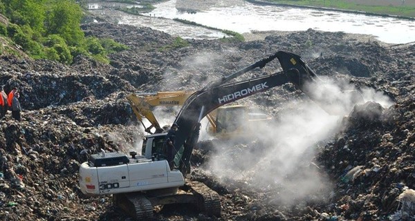 Под Львовом на мусорной свалке нашли тело последнего спасателя