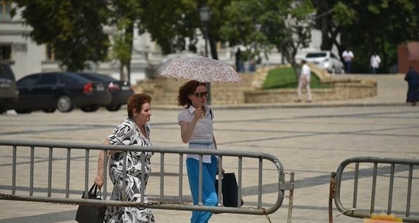 Сегодня,27 июня, днем будет жарко и дождливо