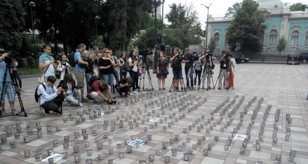 В Раде ломают копья из-за Онищенко, денег Януковича и тарифов ЖКХ