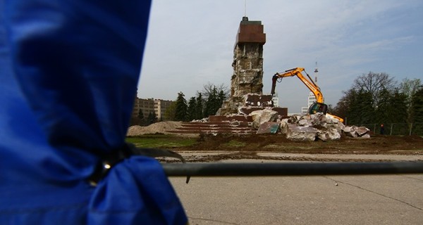 В Харькове вместо Ленина хотят памятник Христу или Махатме Ганди