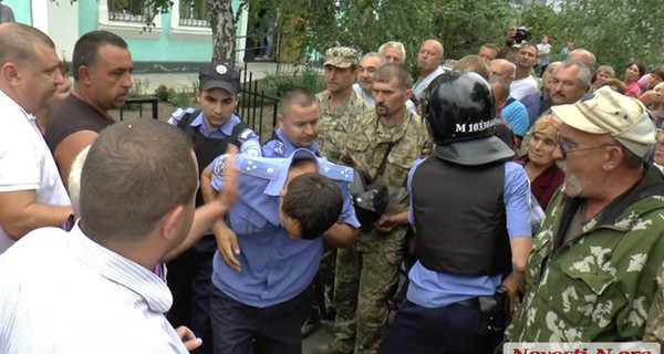 Тело убитого полицейскими мужчины из Кривого озера отвезут на новую экспертизу в Умань