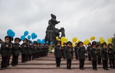 75-годовщина трагедии в Бабьем Яру: с концертом и откровенными историями политиков