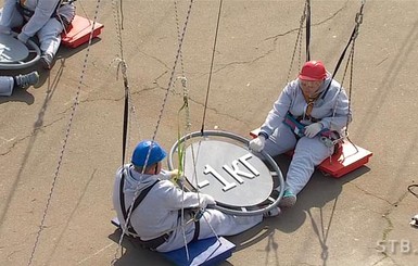 Техника не выдержала вес участников шоу 