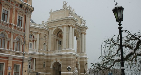 Новый год в Одессе и Львове: цены выросли вдвое, но спрос не падает