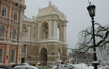 Новый год в Одессе и Львове: цены выросли вдвое, но спрос не падает