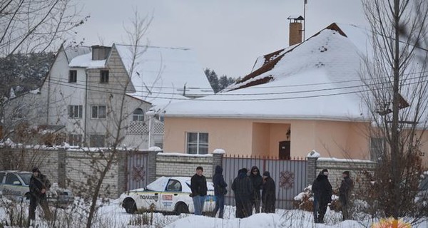 Перестрелка в Княжичах: четверых полицейских убили прямо в машине