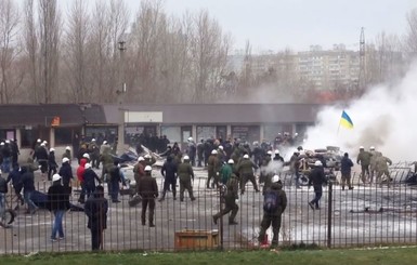 Появилось видео беспорядков на Ревуцкого, которые напомнили 