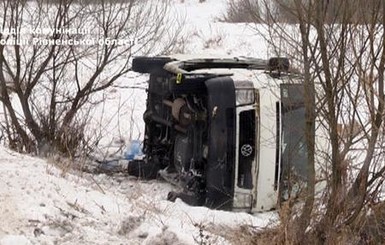 В Ровенской области маршрутка с пассажирами вылетела в кювет