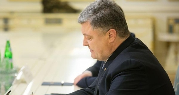 Гражданство от Порошенко: больше всего паспортов получили россияне и сирийцы