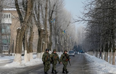 Кому нужно военное положение в Украине