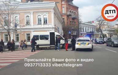 Возле Золотых ворот в Киеве произошла стрельба