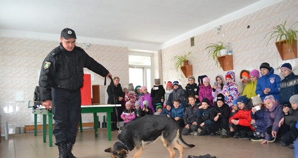 Харьковских патрульных усилили хвостатыми напарниками