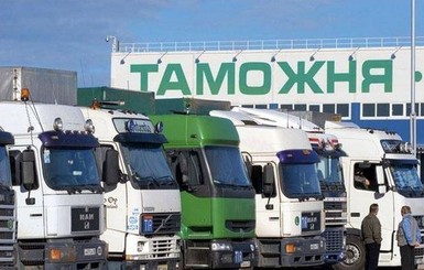 Сумская таможня скормила мышам 2 тонны грецких орехов