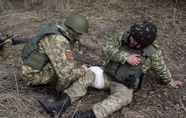 Накануне Троицы в зоне АТО погибли 2 военных, 5 ранены