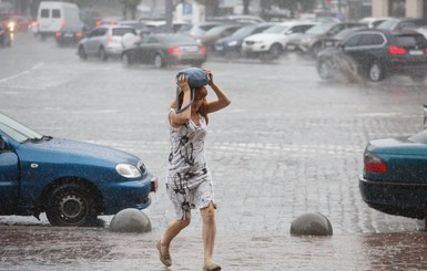 Земля превращается в планету вечных дождей