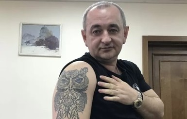 Матиос показал дом и рассказал, почему жена прозвала его 