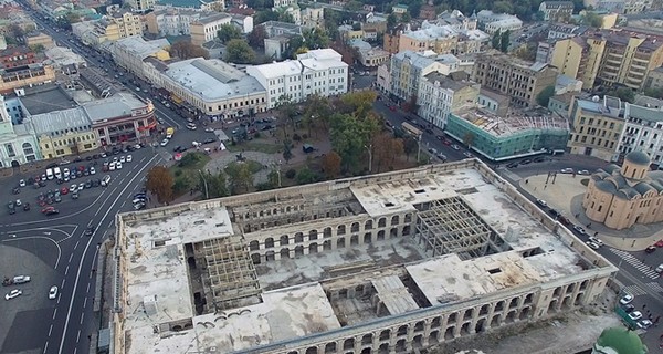 Кличко заявил, что Гостиный двор вернется в коммунальную собственность