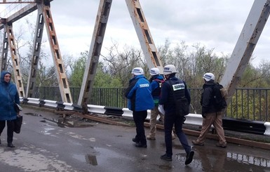 МИД Украины: Поручено провести консультации по развертыванию миссии ООН на Донбассе